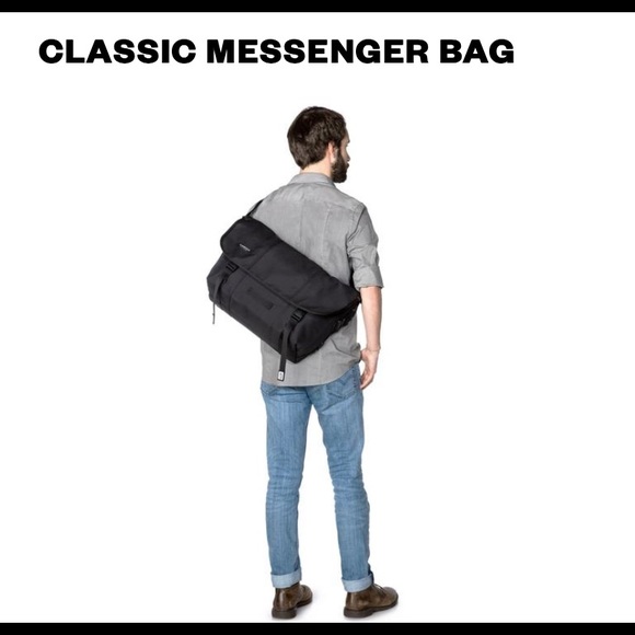 Timbuk2 Classic Messenger Bag, large, in black. - Picture 5 of 6